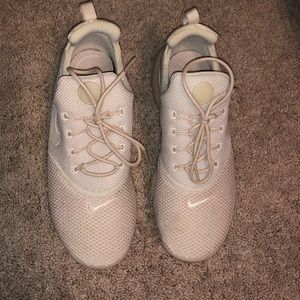 Women’s Nike Presto Flys (tan)
